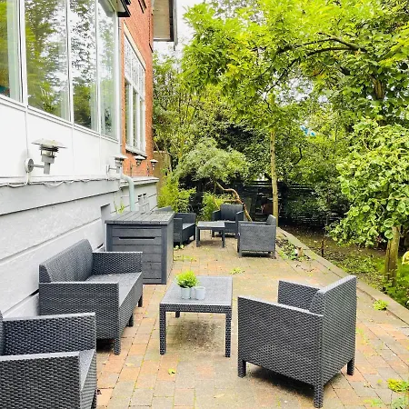 Aday - Mansion - Big With Garden Apartment Aalborg