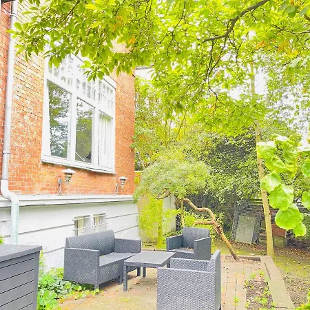 Aday - Mansion - Big With Garden *