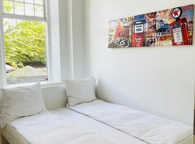 Aday - Mansion - Big With Garden Apartment Aalborg